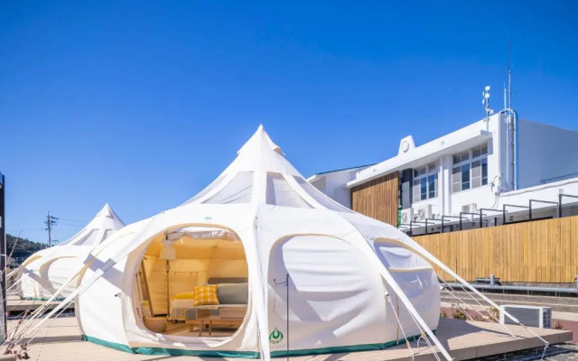 Glamping & Port
