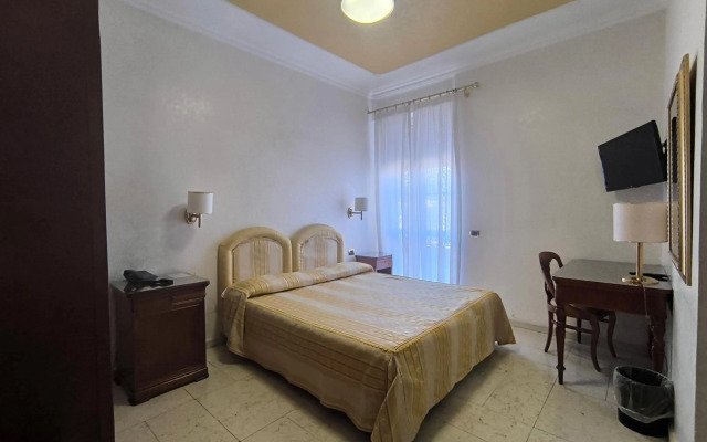 Mariano IV Palace Hotel