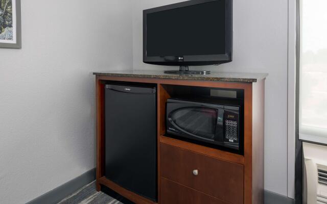 Hampton Inn & Suites Winston-Salem/University Area, NC