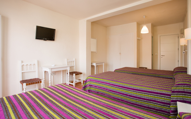 Sol y Miel Hostal