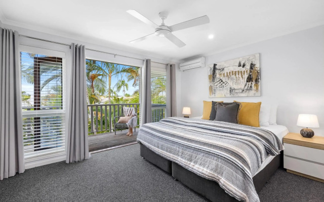 Noosa Outrigger Beach Resort