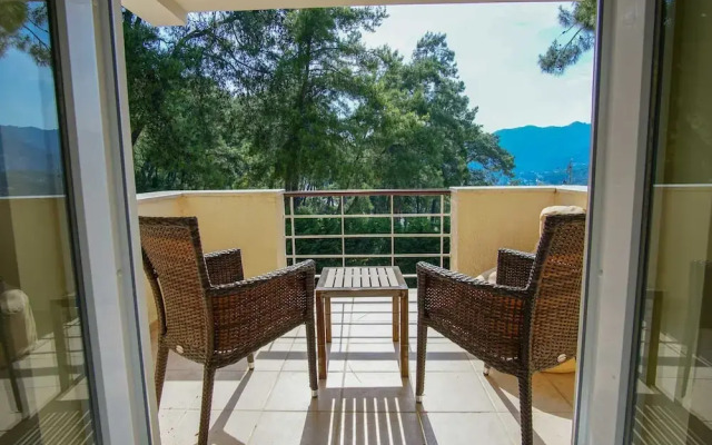 Larmos Villa
