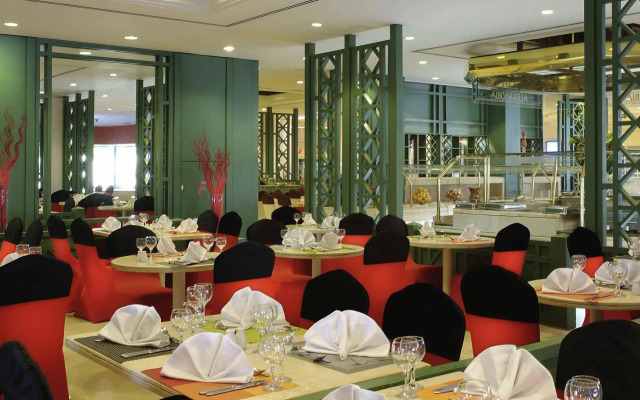 Mercure Cairo Le Sphinx Hotel
