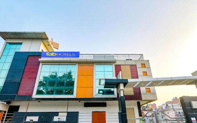 Fabhotel Shree Pushpraj