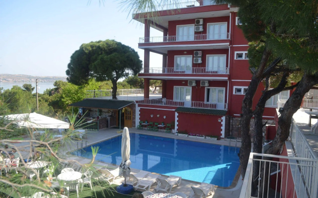 Tunç Otel - Ayvalık