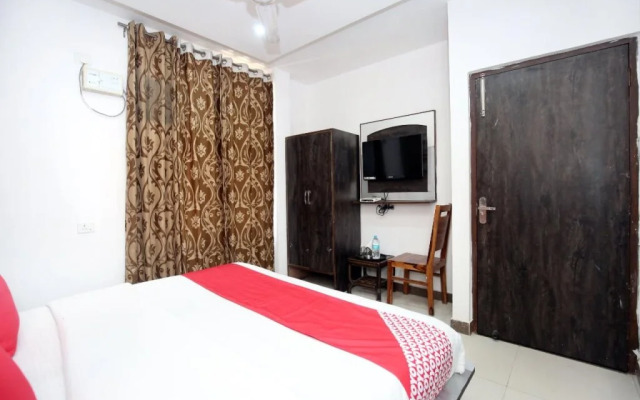 Hotel Royal Blue By OYO Rooms