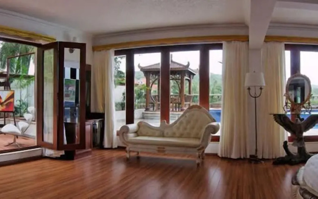 White Pearl Suites