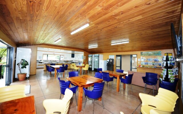 Bowentown Beach Holiday Park