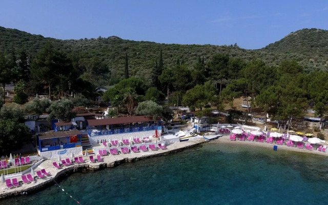 Delos Beach Hotel