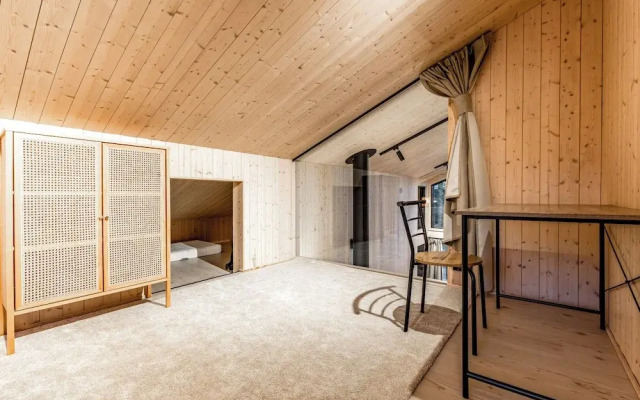 Modern Luxury 4BR Villa Levi Center