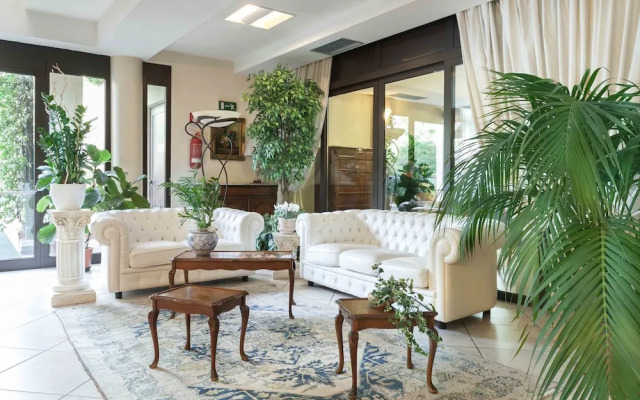 Alexia Palace Hotel Residence