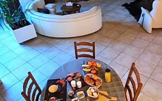 Au Chambellan (Adults Only)