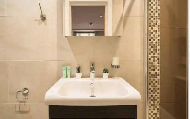 Modern Studio Flat in Hammersmith