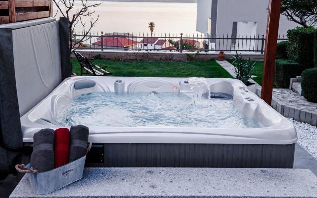Anka - with open jacuzzi - SA4(2)