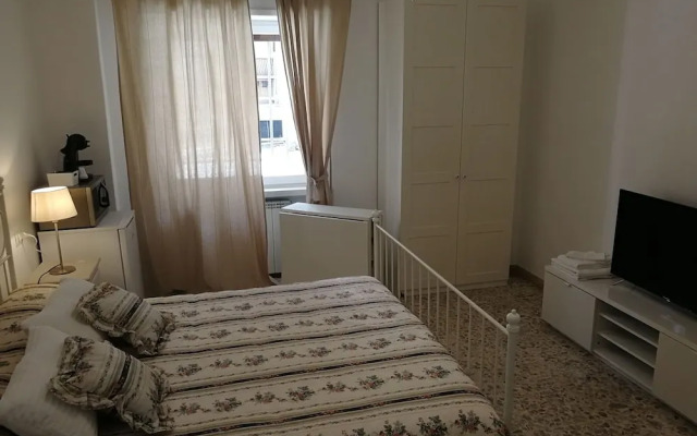 Triple Room With Private Bath 10 Min From Tiburtina Station