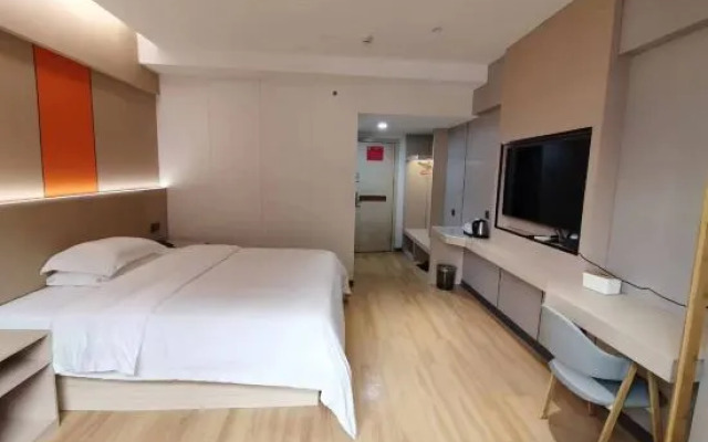 Hotel Pai Hezhou Lingfeng Plaza