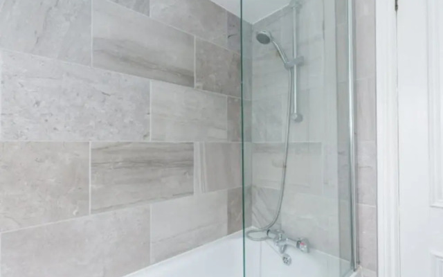 Eson2 - The South Kensington Loft