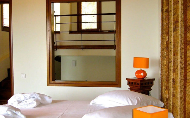 Poikilma Alonissos Villas