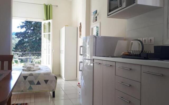 Asprokavos beach apartment and studio