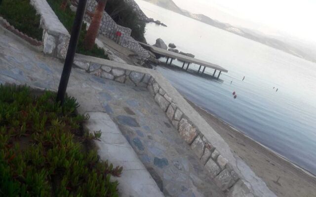 1 Bedroom Apartment Sea View 10 by Likya Global