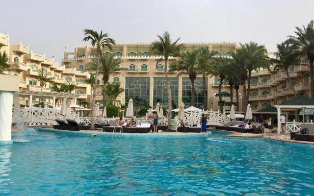 Holiday Inn Muscat Al Seeb, an IHG Hotel