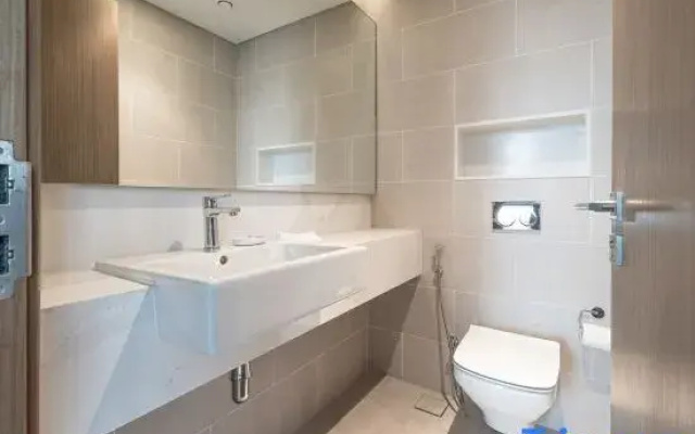 2BR + M CF8 | Large Balcony