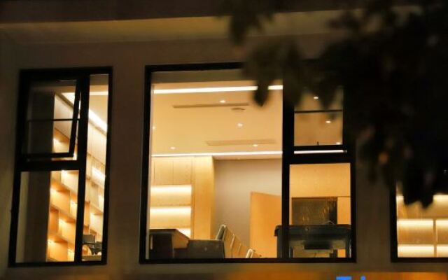 Sanya icare Aiqi Hotel (Dadonghai No.1 Harbour City)