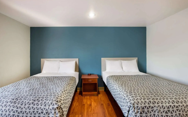 WoodSpring Suites Columbus Southeast