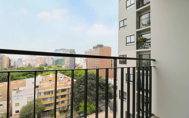 w Great 2BR Apartment w Balcony in Miraflores