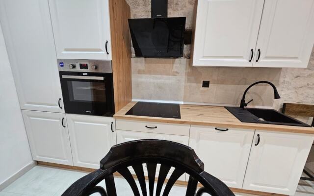 Apartment Antonio, on the Seafront With Garden