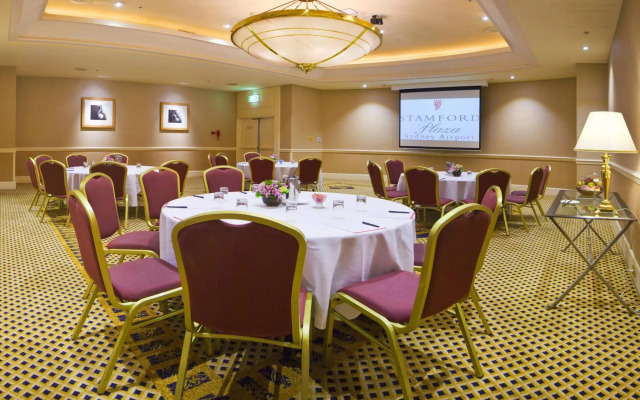 Stamford Plaza Sydney Airport Hotel & Conference Centre