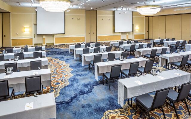 DoubleTree by Hilton Boston - Andover