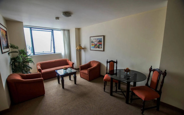 Miraflores Colon Hotel