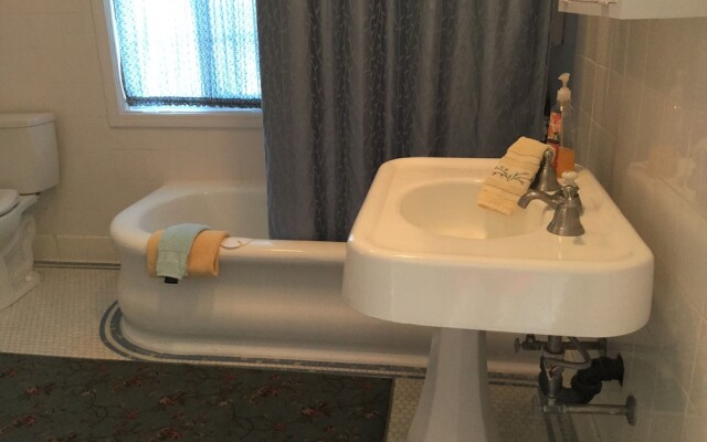 Sunnyside Inn Bed &Breakfast