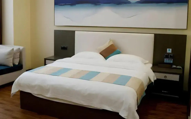 VX Hotel Lianyun Gang Guanyun Baichen Plaza