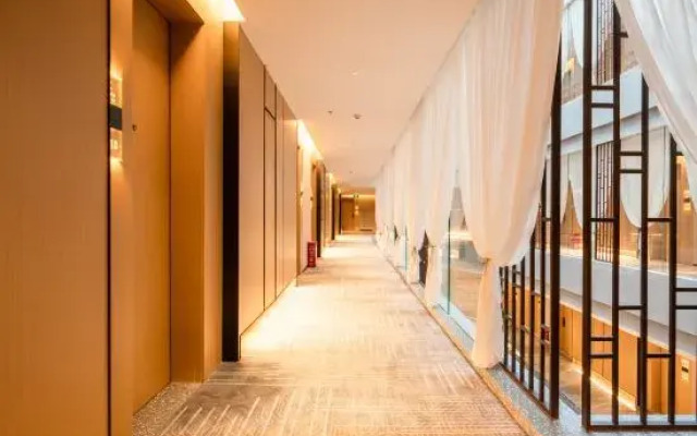 Jintang Chaoshell Baopo Hotel