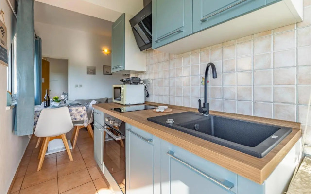 Apartment Banjole with Sea View 201