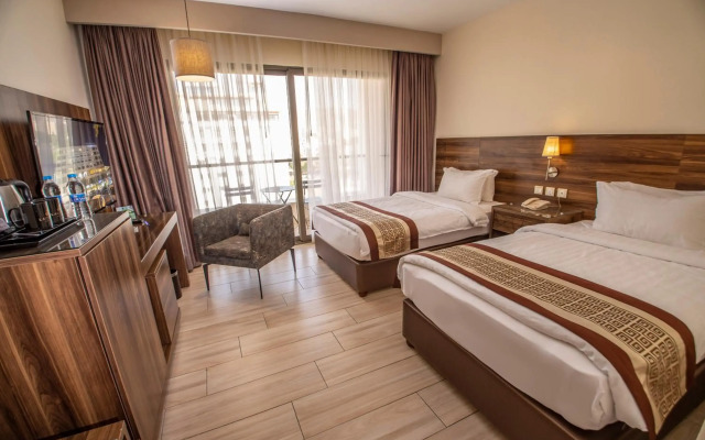 Lacosta Hotel