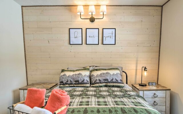 Tobyhanna Cabin w/ Deck, Community Pool & Golf!