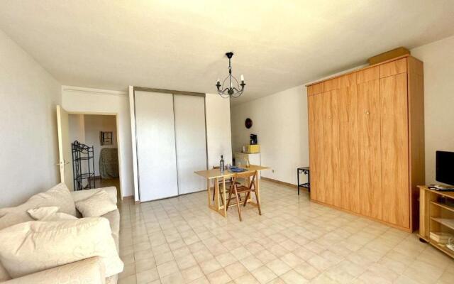 Appartement Ajaccio, 1 pièce, 2 personnes - FR-1-61-559