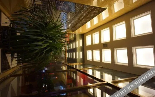 Thank Inn (Tongliao Mingren Street)