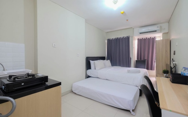 Comfort Studio For 4 Pax At Nifarro Park Apartment – Guest Rooms – Jakarta