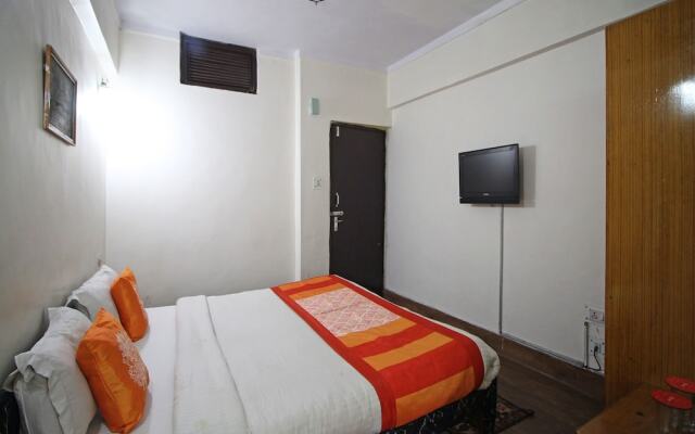 OYO 13324 Hotel Anamika