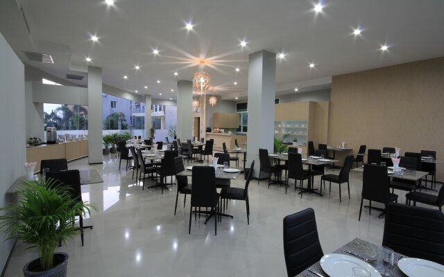 Siam Golden Place Suvarnabhumi by Cubic