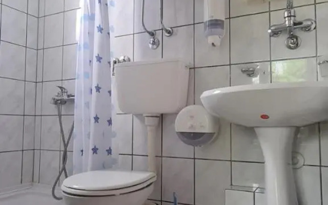 Guest House Tiha noć