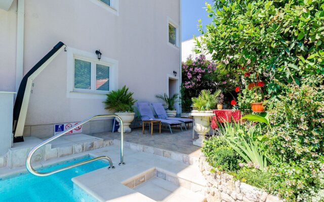 Villa Aura - Adult Only