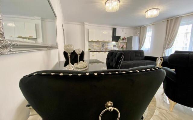 Luxury Apartament & Parking