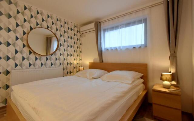 Neferprod Apartments - IS - CAM 05