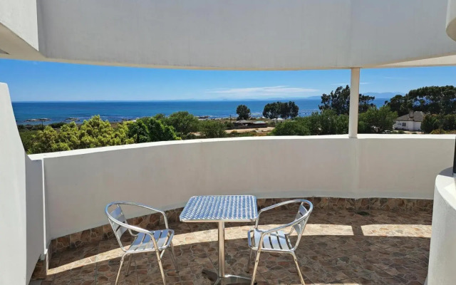 St Helena Bay Hotel