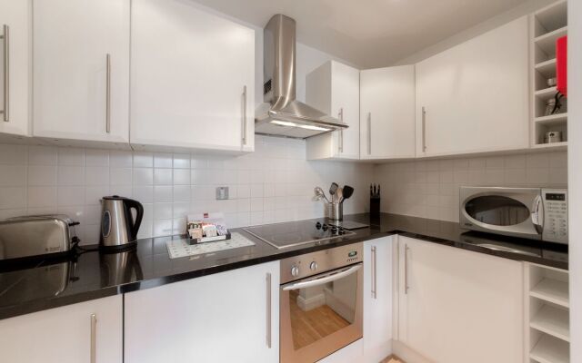 Roomspace Serviced Apartments - Groveland Court